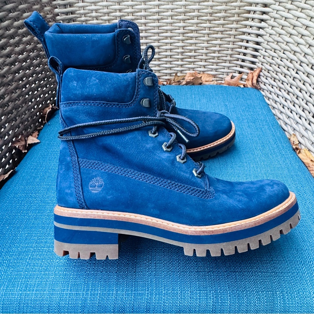 Timberland Women’s Suede Leather Boots Blue A23VW Size 8 Waterproof Lug Sole